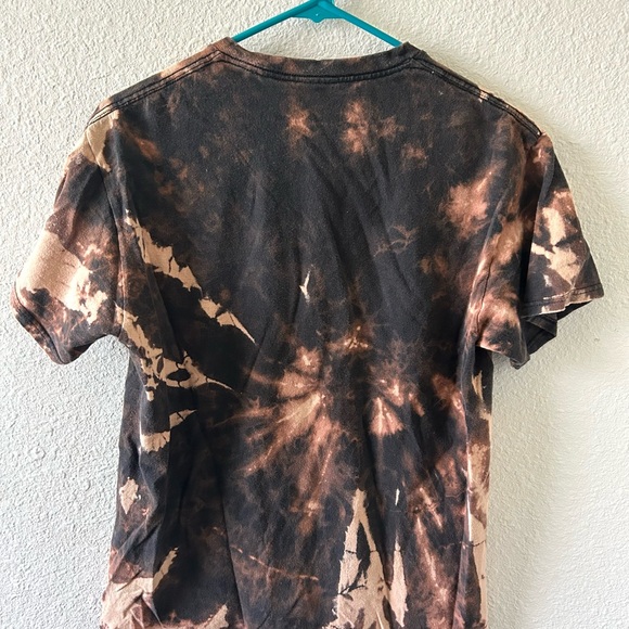 Bleach-Dyed Graphic T-Shirt - Picture 5 of 7